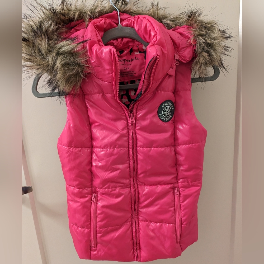 Aeropostale hooded puffer vest